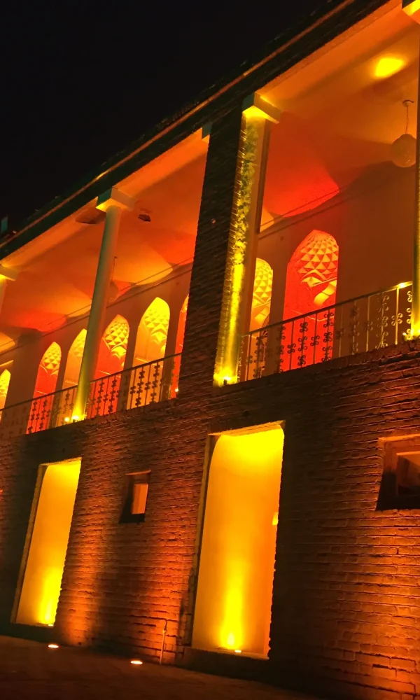 عمارت و باغ رحیم آباد بیرجند 2 600x1000